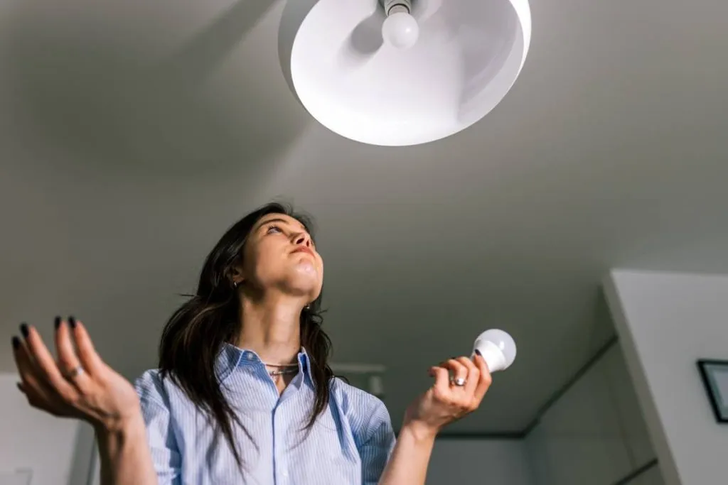 lumière bien pensée pour transformer l'atmosphère d'une pièce