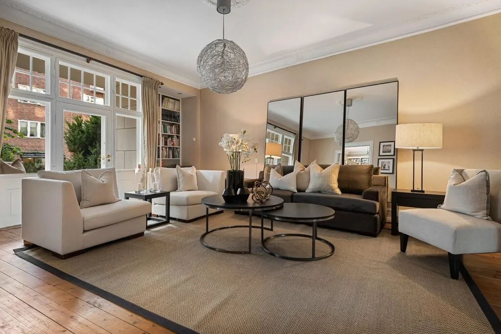Comment décorer son salon ? Guide complet pour un intérieur chaleureux et tendance